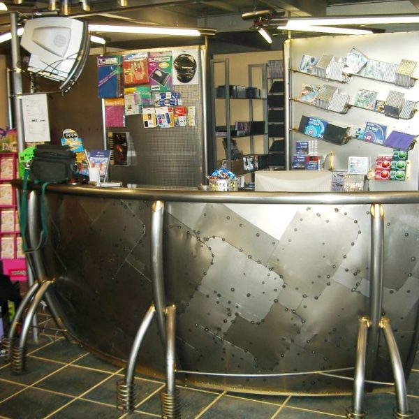 now loading Now Loading