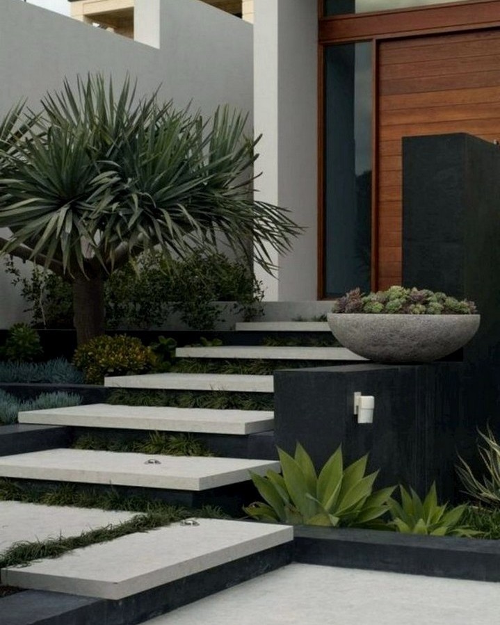 Modern And Chic Front Yard Design Ideas